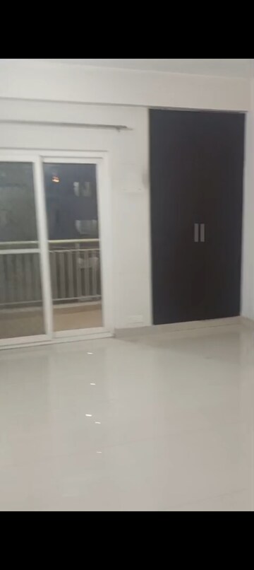 2 BHK Apartment For Rent in Paramount Emotions, Sector 1 Greater Noida