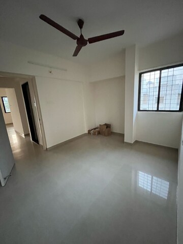 Room in 3 BHK Apartment at Sanjay Selenite, Baner – for Rent