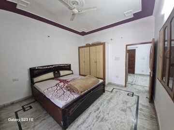 Room in 2 BHK Villa at Eldeco Greens Apartment, Gomti Nagar – for Rent