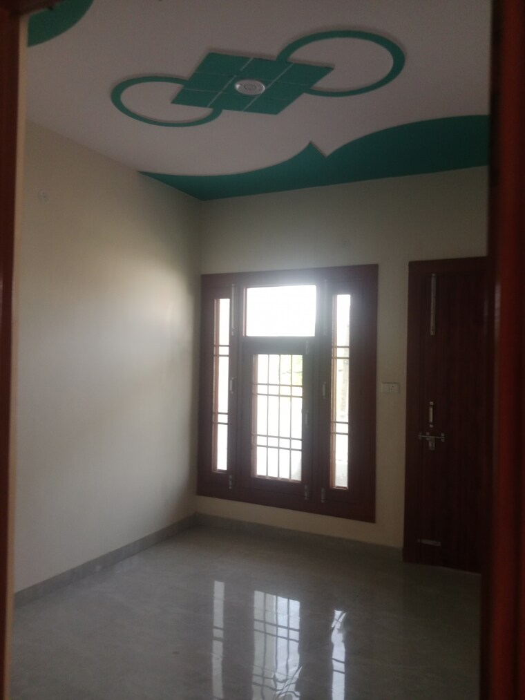 Room, amehra adipur 3 Bedroom 100 Sq.Yd. Independent House In Amehra Adipur Meerut 8513457