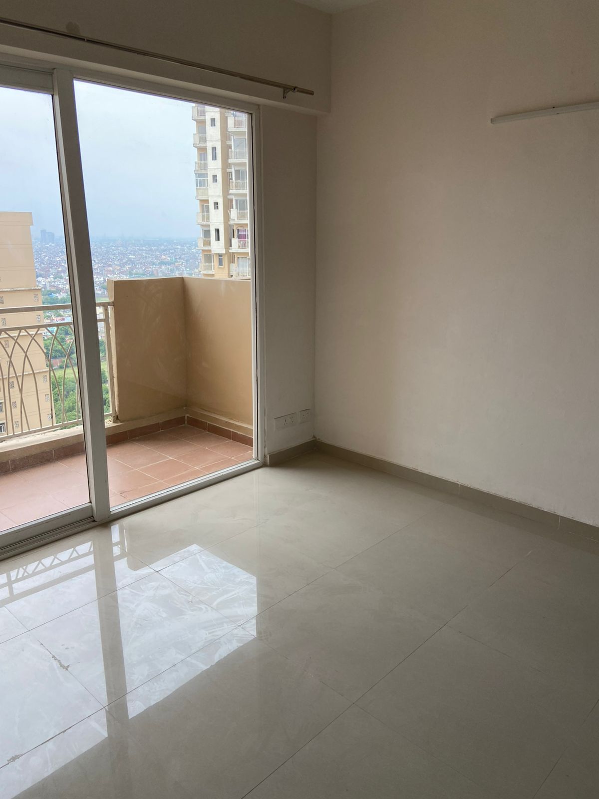 2 BHK Apartment For Sale in Mahagun Mywoods III