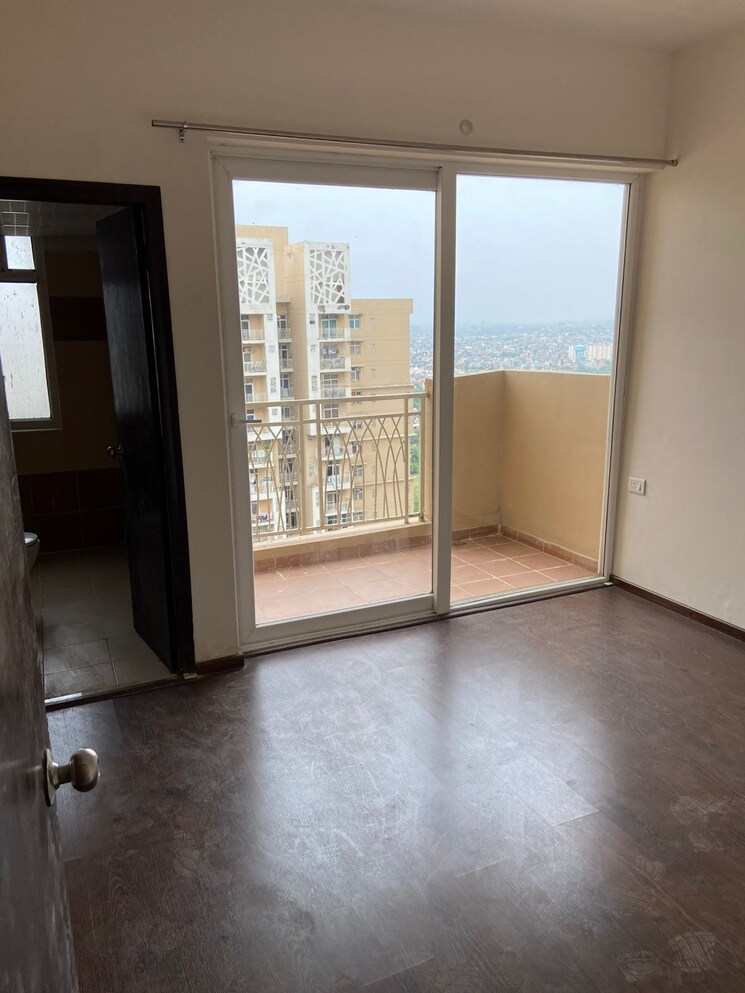Room, mahagun-mywoods-iii 2 Bedroom 960 Sq.Ft. Apartment In Sector 16c Greater Noida Greater Noida 8513460