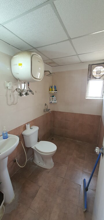 Attached Bathroom in 2 BHK Apartment at Panchsheel Greens, Sector 16 Greater Noida – for Rent