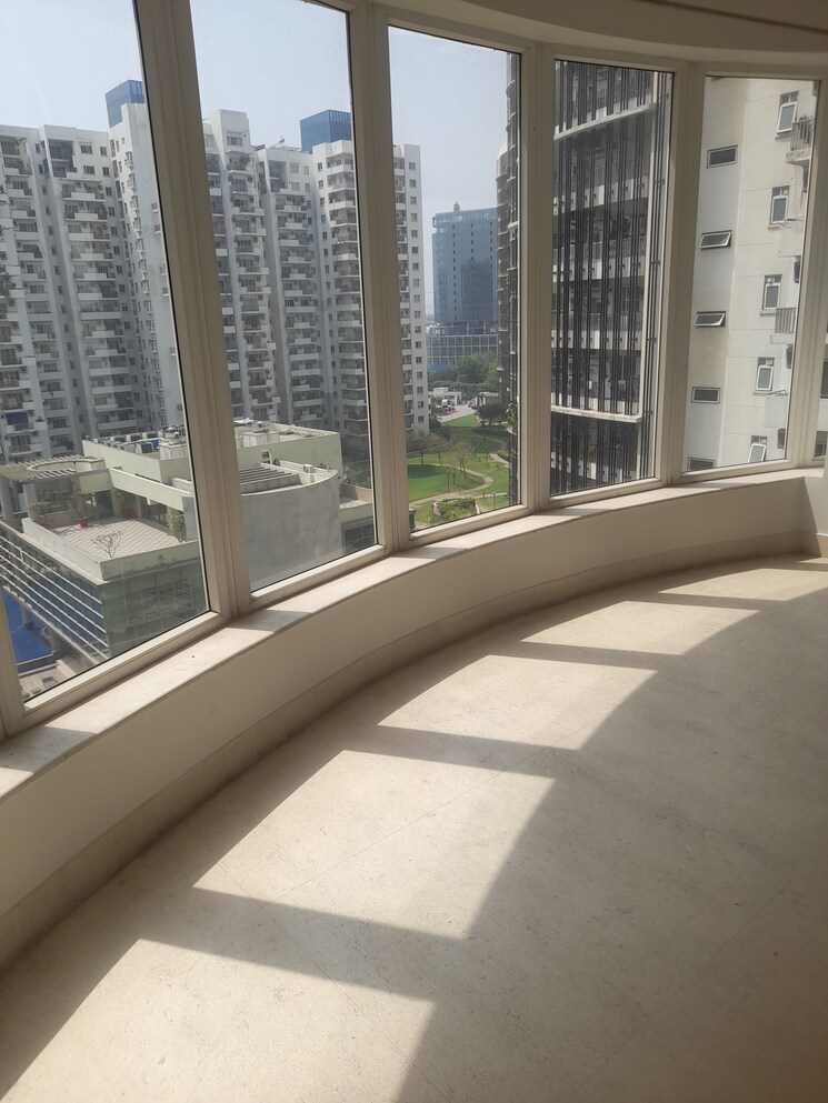 undefined, emaar-the-palm-drive-palm-studios 4 Bedroom 3800 Sq.Ft. Apartment In Sector 66 Gurgaon 8513480