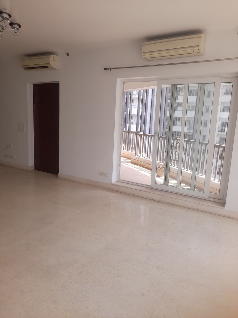 undefined, emaar-the-palm-drive-palm-studios 4 Bedroom 3800 Sq.Ft. Apartment In Sector 66 Gurgaon 8513480