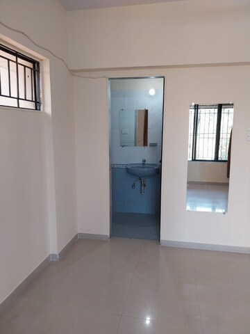Room in 2 BHK Apartment at Acme Harmony Chs Ltd, Andheri East – for Rent