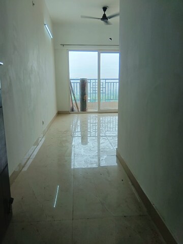 Room in 2 BHK Apartment at Ace Divino, Sector 1 Greater Noida – for Rent