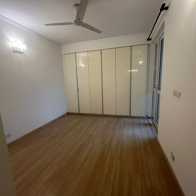 Room, dlf-park-place 3 Bedroom 1975 Sq.Ft. Apartment In Dlf Phase V Gurgaon 8513551