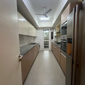Kitchen in 3 BHK Apartment at DLF Park Place, Dlf Phase V – for Sale