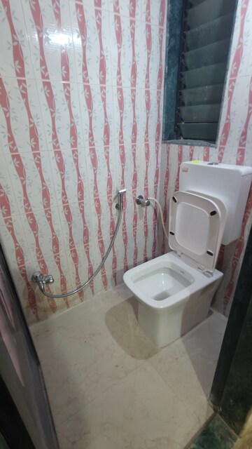 Attached Bathroom in 1 BHK Apartment at Lok Puram, Vasant Vihar – for Rent