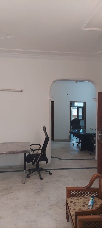 Living Room in 3 BHK Builder Floor at Defence Colony – for Rent