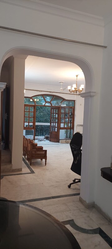 3 BHK Builder Floor For Rent in Defence Colony
