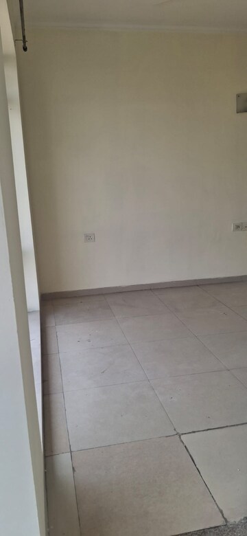 Living Room in 2 BHK Apartment at Jaypee Greens Pavilion Court, Sector 128 – for Rent