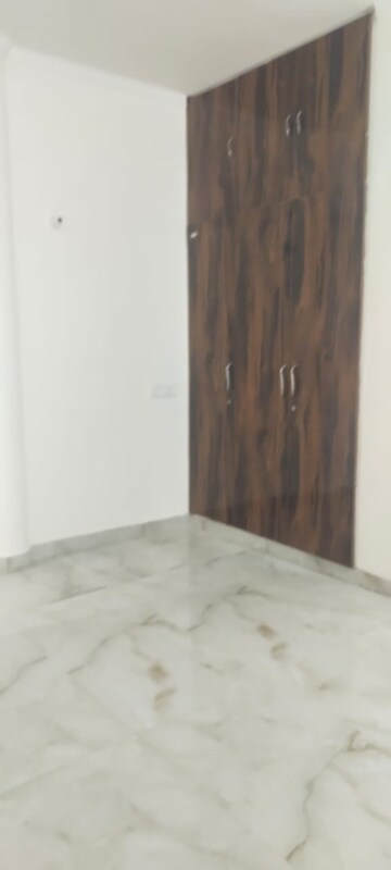 Room in 2 BHK Builder Floor at Malviya Nagar – for Rent