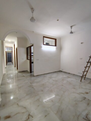 Room in 2 BHK Builder Floor at Malviya Nagar – for Rent