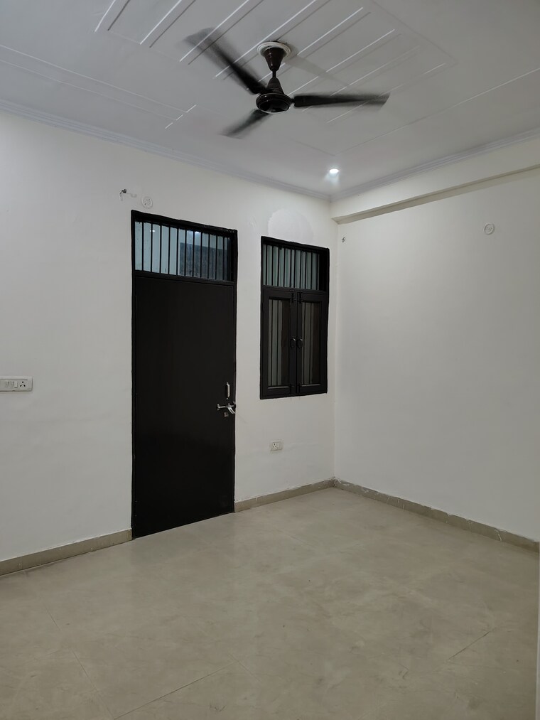 Room, avantika-vihar 3 Bedroom 100 Sq.Yd. Builder Floor In Avantika Colony Ghaziabad 8513704