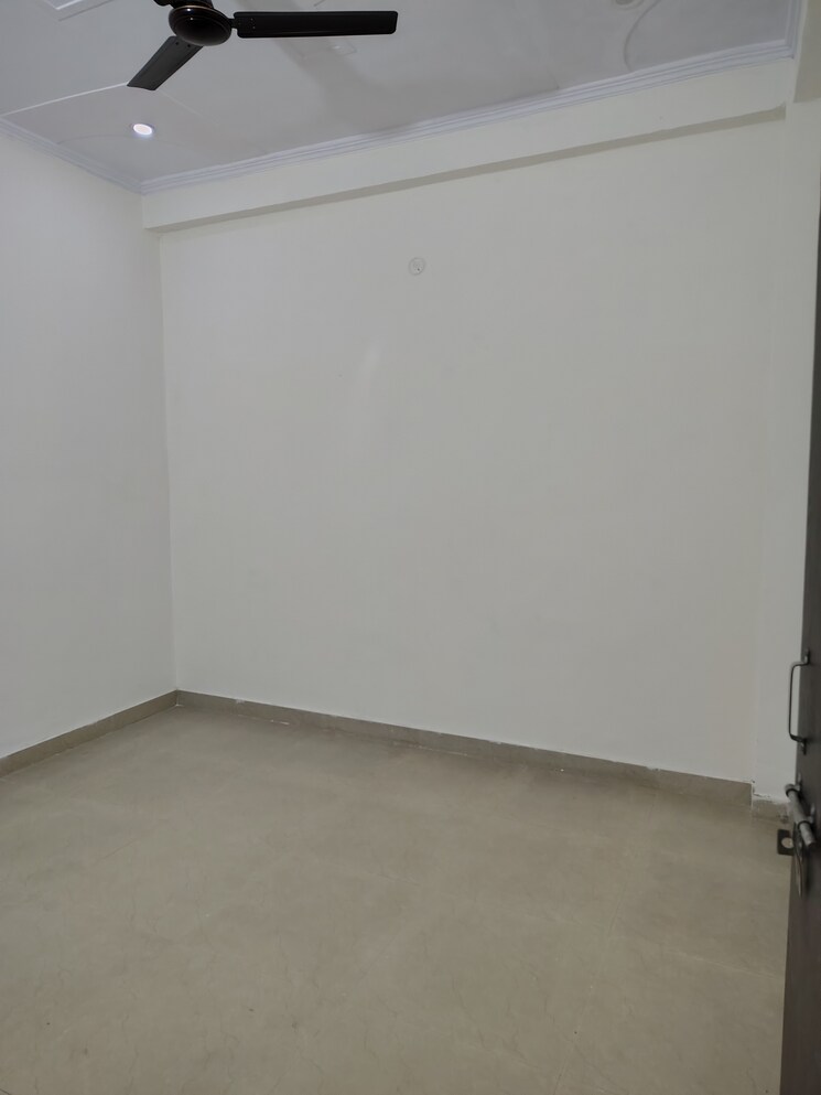 Room, avantika-vihar 3 Bedroom 100 Sq.Yd. Builder Floor In Avantika Colony Ghaziabad 8513704