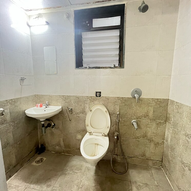 Bathroom, akar-pinnacle 2 Bedroom 748 Sq.Ft. Apartment In Rajendra Nagar Mumbai 8513746