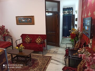 Living Room in 1 BHK Builder Floor at South Delhi – for Rent