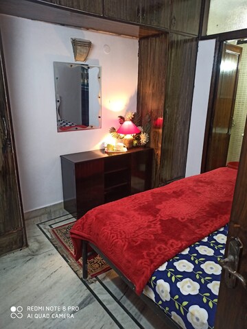 Bedroom in 1 BHK Builder Floor at South Delhi – for Rent