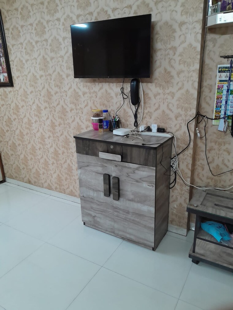 Room, borivali east 2 Bedroom 600 Sq.Ft. Apartment In Borivali East Mumbai 8513769