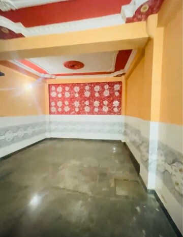 Bedroom in 1.5 BHK Builder Floor at Jafrabad – for Sale