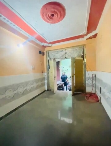 Room in 1.5 BHK Builder Floor at Jafrabad – for Sale