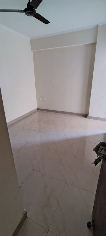 2 BHK Apartment For Rent in Futec Gateway, Sector 75