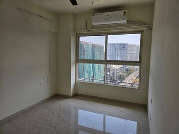 Room in 2 BHK Apartment at Girnar CHS Andheri West, Andheri West – for Rent