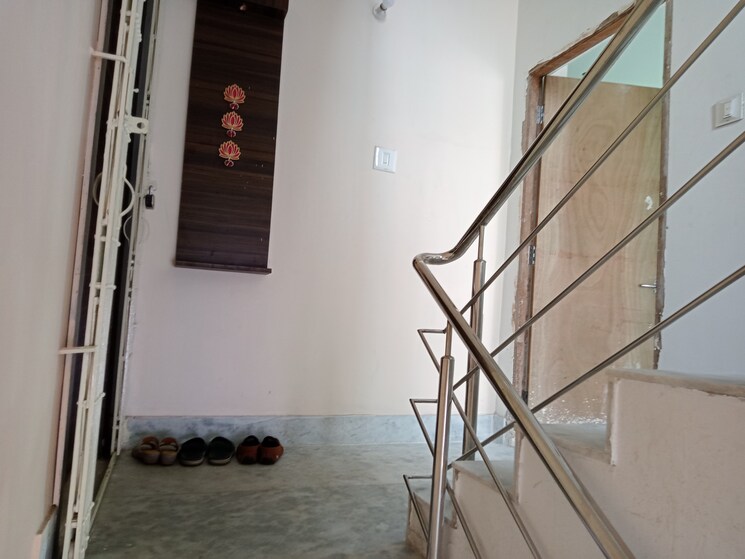 undefined, rabindra nagar 2 Bedroom 810 Sq.Ft. Apartment In Rabindra Nagar Kolkata 8513811