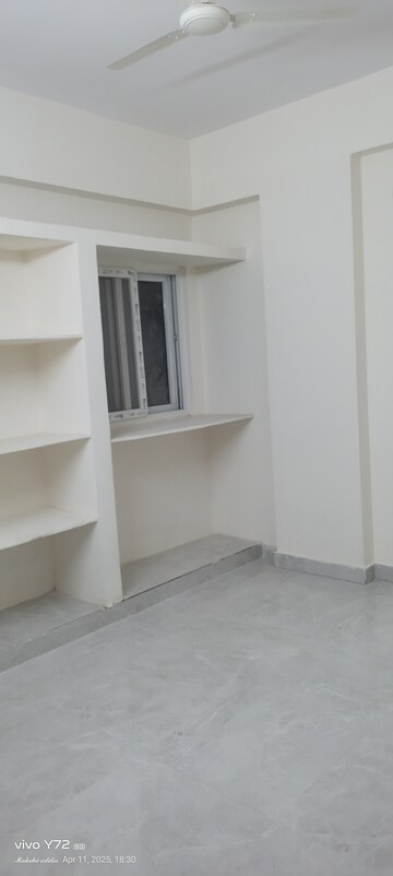 Room in 2 BHK Apartment at Pavani Laxmi Nivas, Madhapur – for Rent