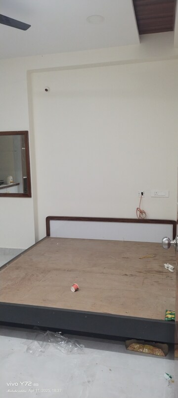 Room in 2 BHK Apartment at Pavani Laxmi Nivas, Madhapur – for Rent