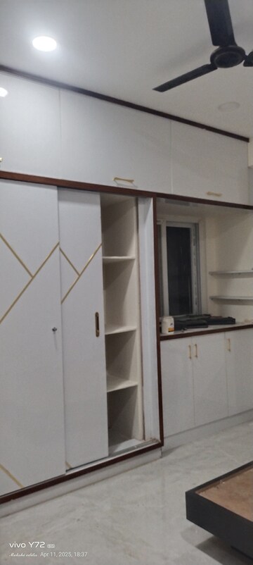 Room in 2 BHK Apartment at Pavani Laxmi Nivas, Madhapur – for Rent