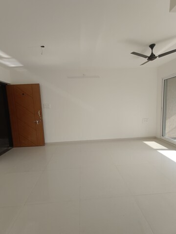 Room in 2 BHK Apartment at Moreshwar 19 East, Nerul – for Rent
