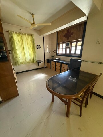 Living Room in 1.5 BHK Apartment at Bhagwati Villa, Dombivli East – for Rent