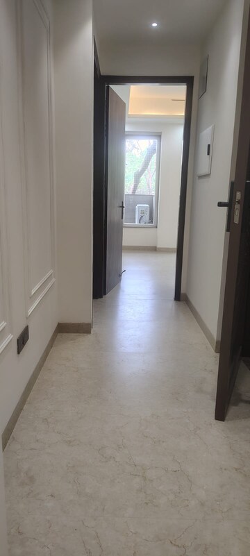 Living Room in 3 BHK Builder Floor at Ansal Sushant Lok I, Sector 43 – for Rent