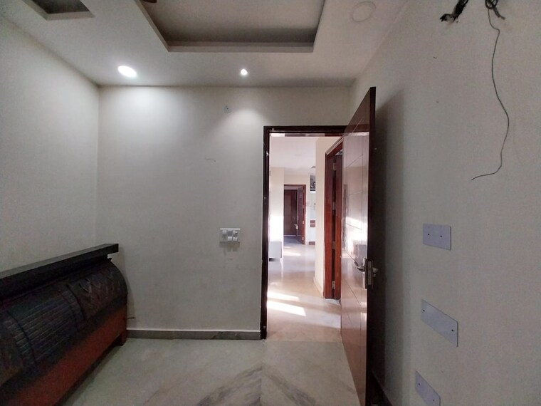 Room, sukhdham-apartments 3 Bedroom 1500 Sq.Ft. Builder Floor In Rohini Sector 7 Delhi 8513840