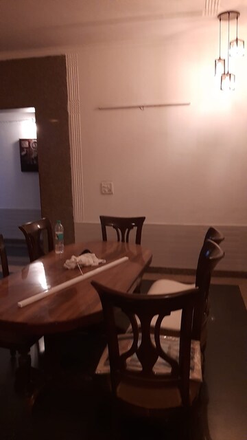 Living Room in 3 BHK Builder Floor at Sector 46 – for Rent