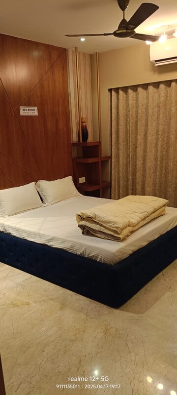 Room in 3 BHK Builder Floor at Sector 46 – for Rent
