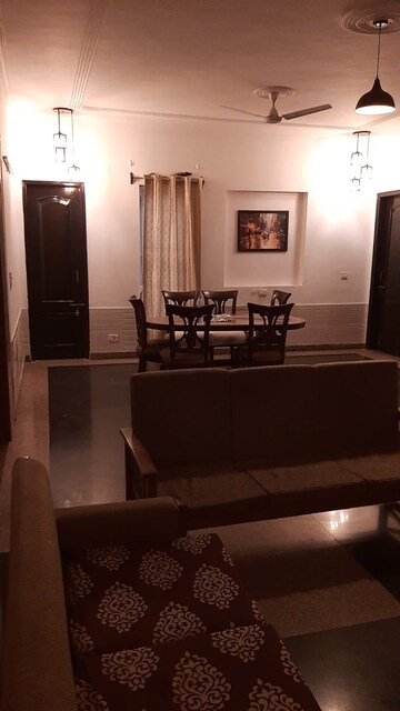 Living Room in 3 BHK Builder Floor at Sector 46 – for Rent