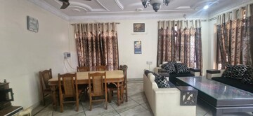 Living Room in 1.5 BHK Independent House at Sector 11 – for Rent
