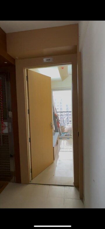 Room in 5 BHK Villa at Amrapali Dream Valley, Tech Zone 4 Greater Noida – for Rent