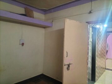 Room in 1 BHK Apartment at Gurudatta CHS, Dhankawadi – for Rent