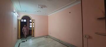 Room in 2.5 BHK Independent House at Sector 8 – for Rent