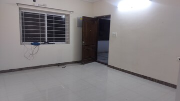 Room in 3 BHK Apartment at Banjara Hills – for Rent