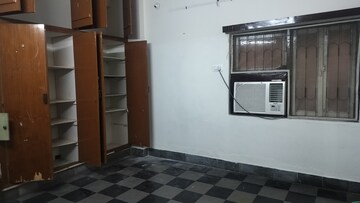 Room in 2 BHK Apartment at Banjara Hills – for Rent