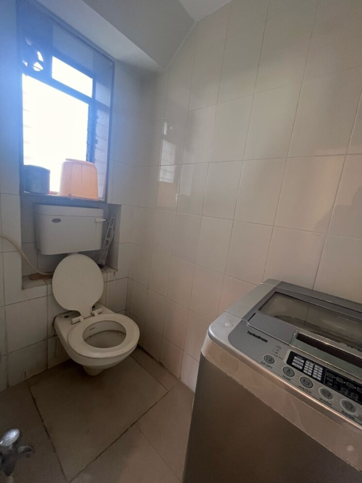 Attached Bathroom, one-forbes 1.5 Bedroom 700 Sq.Ft. Apartment In Fort Mumbai 8514013