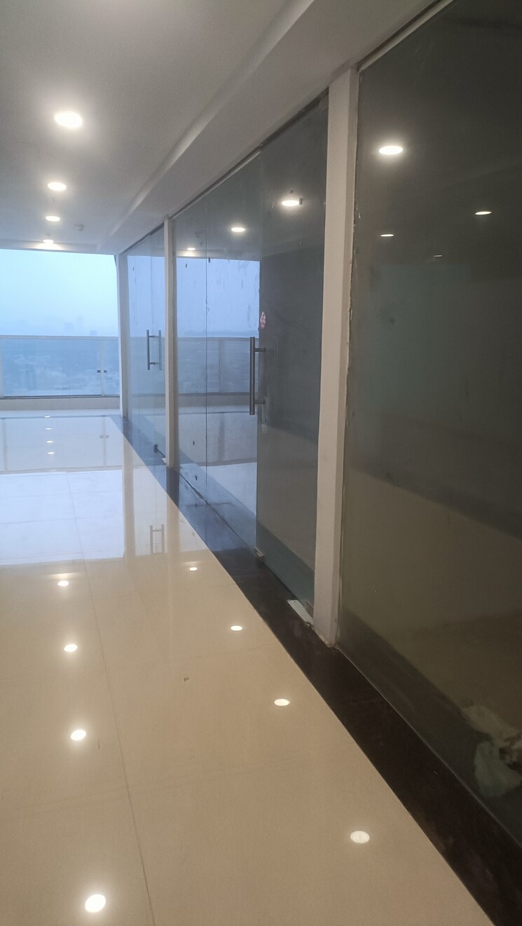Team Area, spectrum-metro Commercial Office Space 480 Sq.Ft. In Sector 75 Noida 8514029