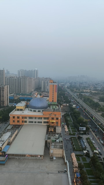  Office Space – Exterior View View at Spectrum@Metro, Sector 75 - for Rent