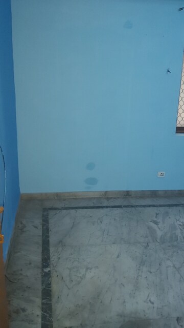 Room in 2 BHK Builder Floor at Mayur Vihar – for Sale